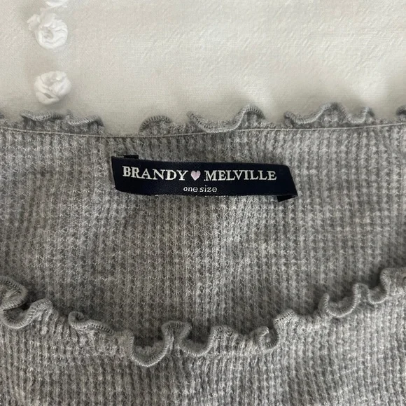 Brandy Melville Gray Ruffled Top - Picture 2 of 4